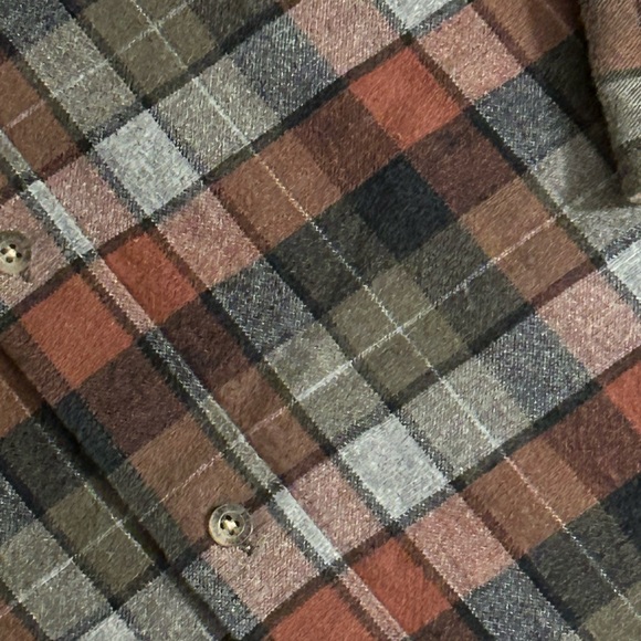 Men’s Pendleton plaid shirt - Picture 3 of 6